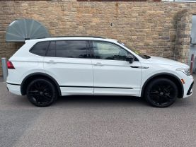 2022 VOLKSWAGEN TIGUAN SUV 4-CYL, TURBO, 2.0 LITER SE R-LINE BLACK 4MOTION SPORT UTILITY 4D - Gesner Auto Inc in Taunton, MA, 41.88613, -71.14527