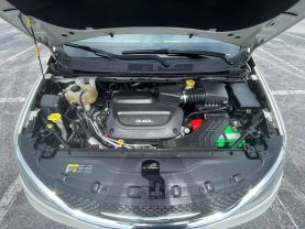 2017 CHRYSLER PACIFICA VAN V6, 3.6 LITER TOURING-L MINIVAN 4D