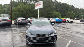 2019 Toyota Avalon - Image 2