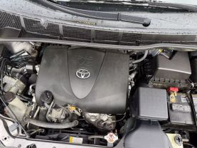 2018 TOYOTA SIENNA VAN V6, 3.5 LITER LE MINIVAN 4D
