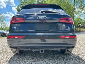 2020 AUDI Q5 SUV 4-CYL, TURBO, 2.0 LITER 45 TFSI PRESTIGE SPORT UTILITY 4D at T&T Repairables - used car dealership in Spencer, Indiana.