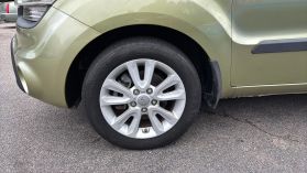 2013 Kia Soul - Image 40