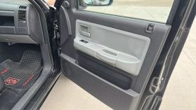 2011 RAM DAKOTA CREW CAB PICKUP V8, FLEX FUEL, 4.7 LITER LARAMIE PICKUP 4D 5 1/4 FT