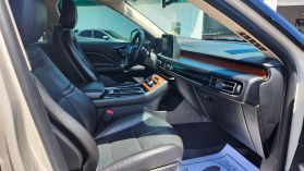 2020 Lincoln Aviator - Image 8