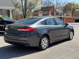 2020 Ford Fusion - Image 5