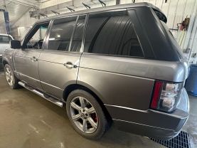 2011 Land Rover Range Rover - Image 12