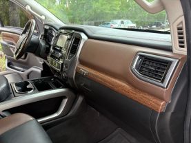 2017 NISSAN TITAN CREW CAB