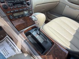 2003 TOYOTA AVALON