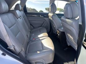 2014 KIA SORENTO SUV V6, GDI, 3.3 LITER SX SPORT UTILITY 4D