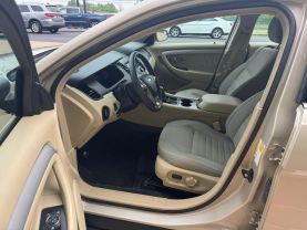 2017 FORD TAURUS SEDAN V6, 3.5 LITER SE SEDAN 4D