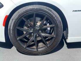 2018 DODGE CHARGER SEDAN V8, HEMI, 5.7 LITER R/T SEDAN 4D - The Auto Lot