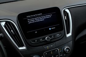 2023 Chevrolet Malibu - Image 32