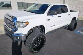 2019 TOYOTA TUNDRA CREWMAX SR5 PICKUP 4D 5 1/2 FT