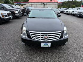 2009 CADILLAC DTS SEDAN V8, 4.6 LITER SEDAN 4D