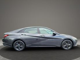 2023 Hyundai Elantra - Image 8