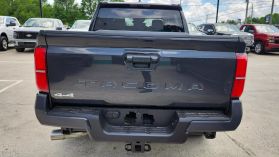 2025 Toyota Tacoma Double Cab - Image 5