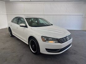 2014 VOLKSWAGEN PASSAT