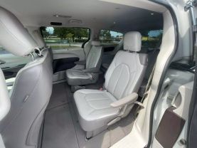 2017 CHRYSLER PACIFICA VAN V6, 3.6 LITER TOURING-L MINIVAN 4D