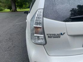 2013 TOYOTA PRIUS V WAGON 4-CYL, HYBRID, 1.8 LITER FIVE WAGON 4D