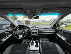2014 Toyota Camry Se Sedan 4d - Image 23