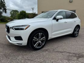 2020 VOLVO XC60 SUV 4-CYL, DRIVE-E, TURBO, 2.0 LITER T5 MOMENTUM SPORT UTILITY 4D