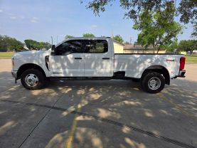 2023 FORD F350 SUPER DUTY CREW CAB PICKUP V8, TURBO DIESEL, 6.7 LITER XLT PICKUP 4D 8 FT