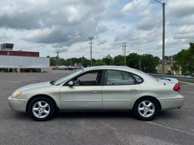 2004 FORD TAURUS SEDAN V6, 3.0 LITER SE SEDAN 4D