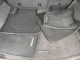 2022 VOLKSWAGEN TIGUAN SUV 4-CYL, TURBO, 2.0 LITER SE R-LINE BLACK 4MOTION SPORT UTILITY 4D - Gesner Auto Inc in Taunton, MA, 41.88613, -71.14527