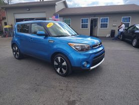 2017 KIA SOUL WAGON 4-CYL, 2.0 LITER + WAGON 4D
