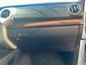 2021 TOYOTA TUNDRA CREWMAX PICKUP V8, 5.7 LITER LIMITED PICKUP 4D 5 1/2 FT