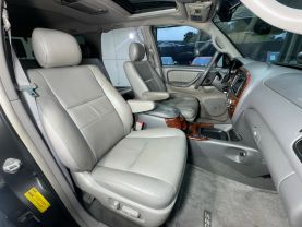 2006 TOYOTA SEQUOIA SUV V8, 4.7 LITER LIMITED SPORT UTILITY 4D