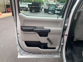 2017 FORD F350 SUPER DUTY CREW CAB 8FT KNAPHEIDE SERVICE BED TRUCK SERVICE/UTILITY TRUCKS V8, FLEX FUEL, 6.2 LITER XL PICKUP 4D 8 FT - Eddies Auto Sales