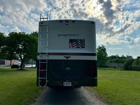 Used 2007 GEORGETOWN BY FOREST RIVER GEORGETOWN XL - - 370TS - LA Auto Star located in Virginia Beach, VA