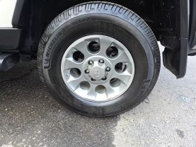 2013 TOYOTA FJ CRUISER SUV V6, 4.0 LITER SPORT UTILITY 2D