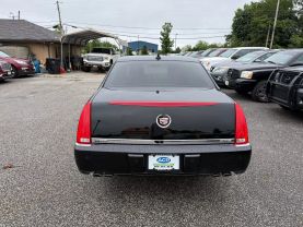 2009 CADILLAC DTS SEDAN V8, 4.6 LITER SEDAN 4D