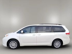 2014 TOYOTA SIENNA VAN V6, 3.5 LITER LIMITED MINIVAN 4D at The One Autosales Inc in Phoenix , AZ 85022  33.60461470880989, -112.03641575767358