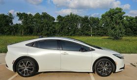 2024 TOYOTA PRIUS HATCHBACK 4-CYL, HYBRID, 2.0 LITER LIMITED HATCHBACK 4D