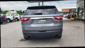 2018 Chevrolet Traverse Ls Sport Utility 4d - Image 4