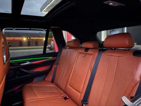 2016 BMW X5 M SUV V8, TWIN TURBO, 4.4 LITER SPORT UTILITY 4D