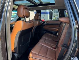 2011 JEEP GRAND CHEROKEE SUV V8, 5.7 LITER OVERLAND SPORT UTILITY 4D