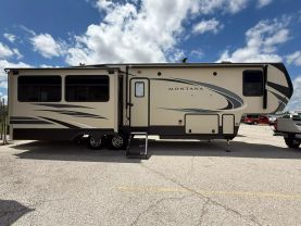 2020 KEYSTONE RV MONTANA HIGH COUNTRY FW RV & CAMPERS - 331RL
