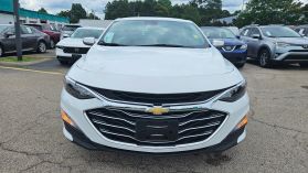 2023 Chevrolet Malibu - Image 2