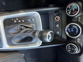 2021 HYUNDAI VENUE SUV 4-CYL, 1.6 LITER SEL SPORT UTILITY 4D