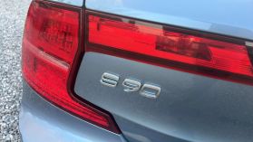 2017 VOLVO S90