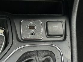 2019 JEEP CHEROKEE SUV - AUTOMATIC - Dart Auto Group