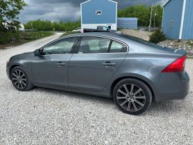 2018 VOLVO S60 SEDAN 4-CYL, DRIVE-E, TURBO, 2.0 LITER T5 INSCRIPTION SEDAN 4D at T&T Repairables - used car dealership in Spencer, Indiana.