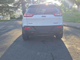 2016 JEEP CHEROKEE SUV V6, 3.2 LITER TRAILHAWK SPORT UTILITY 4D