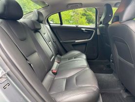2018 VOLVO S60 SEDAN 4-CYL, DRIVE-E, TURBO, 2.0 LITER T5 INSCRIPTION SEDAN 4D at T&T Repairables - used car dealership in Spencer, Indiana.