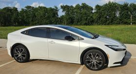2024 TOYOTA PRIUS HATCHBACK 4-CYL, HYBRID, 2.0 LITER LIMITED HATCHBACK 4D