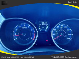 2012 Hyundai Elantra - Image 10